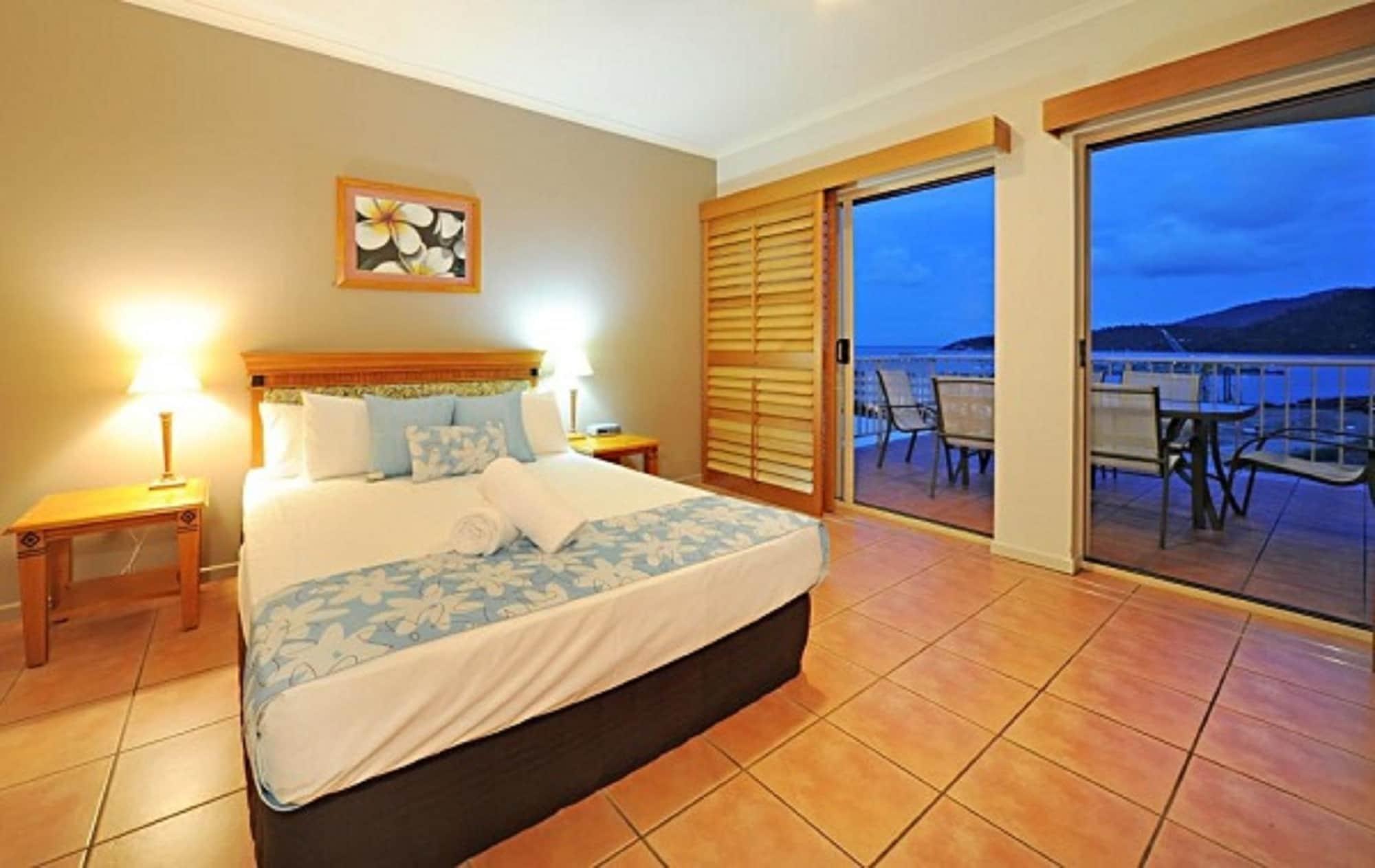 At Boathaven Bay Holiday Apartments Airlie Beach Extérieur photo