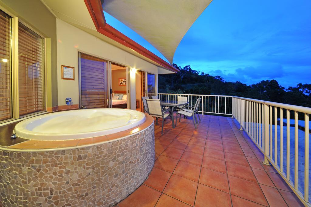 At Boathaven Bay Holiday Apartments Airlie Beach Extérieur photo