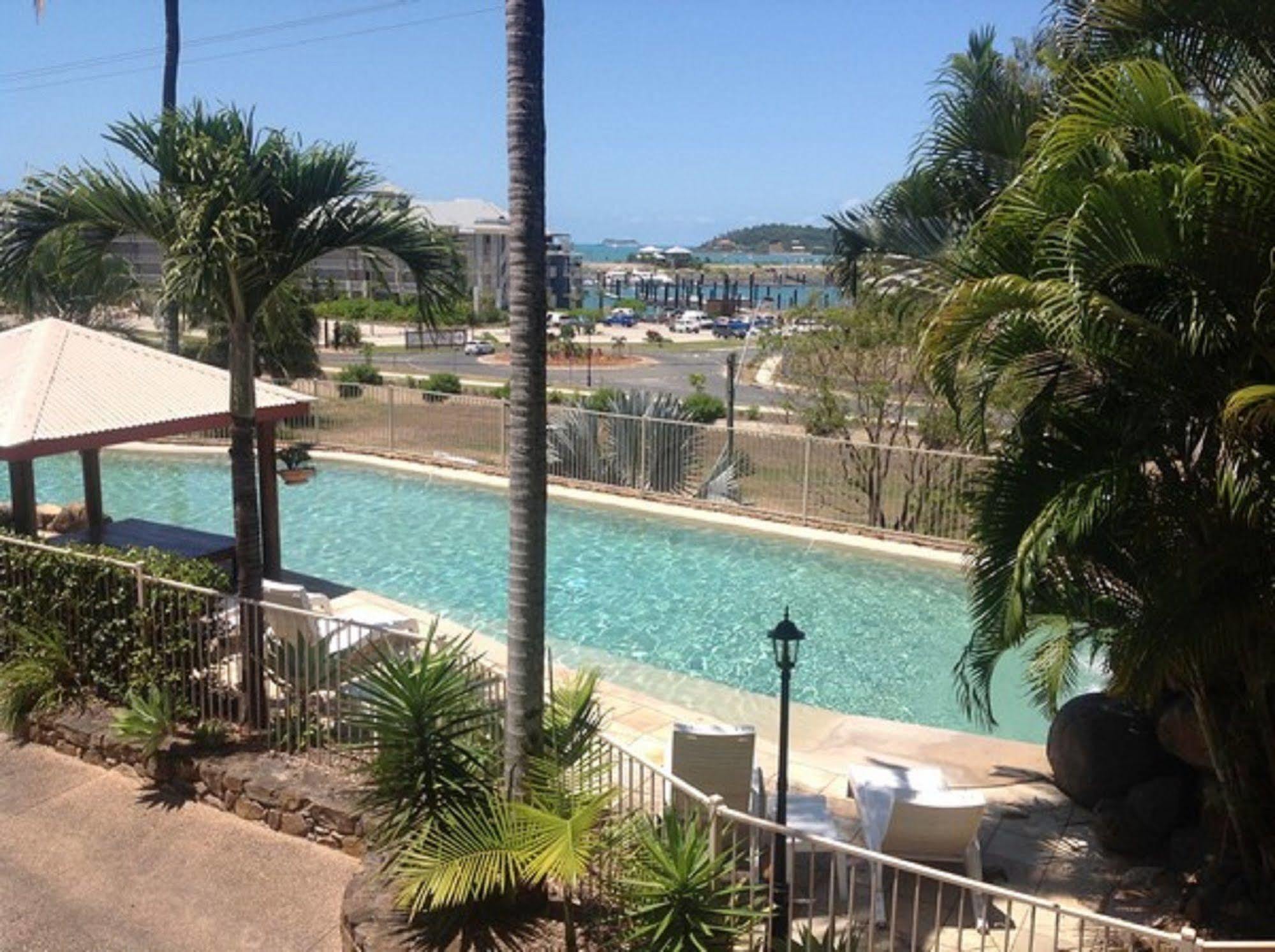 At Boathaven Bay Holiday Apartments Airlie Beach Extérieur photo